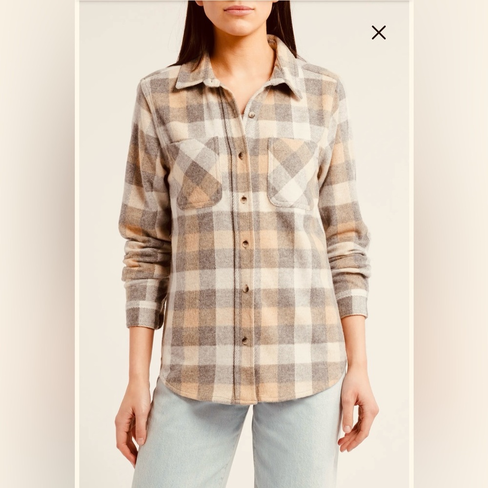 BeachLunchLounge Flannel Plaid Jacket/Shirt Women’s,Size Large,Fawn Cameo Color.